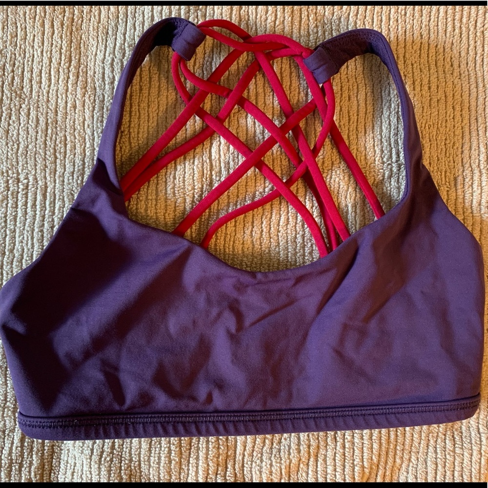Lululemon Free to Be Bra